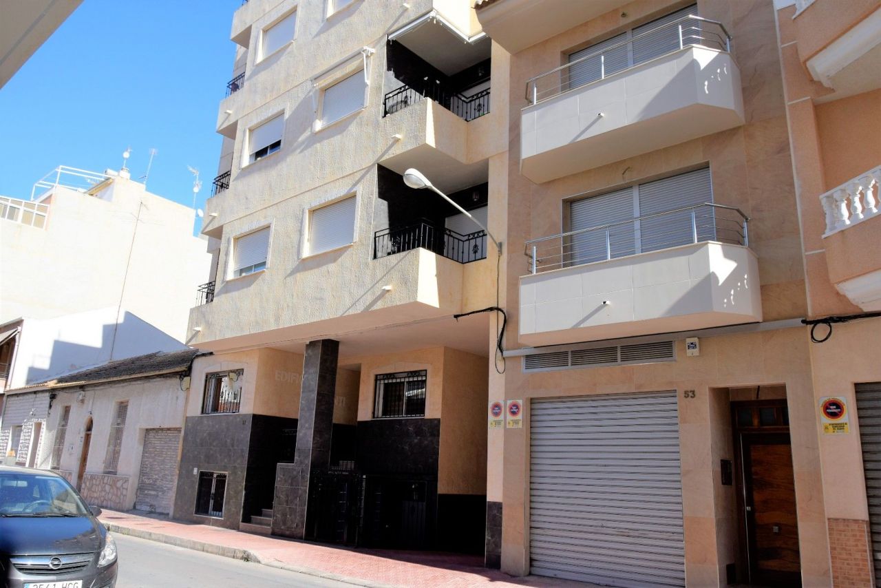 Апартаменты в Гуардамар-дель-Сегура, Испания, 86 м2 - фото 1