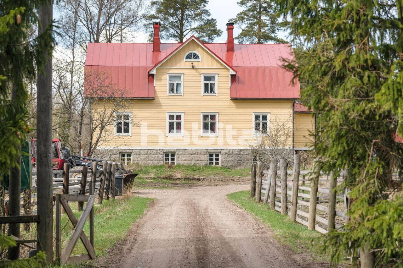 Дом в Ловииса, Финляндия, 320 м2 - фото 1