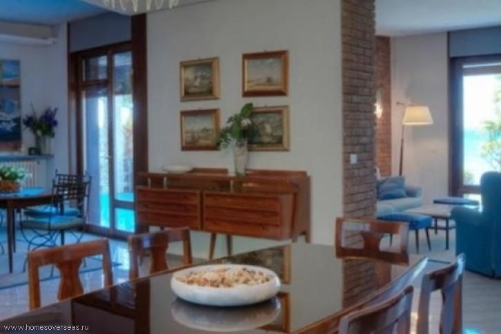 Дом в Сирмионе, Италия, 500 м² - фото 11