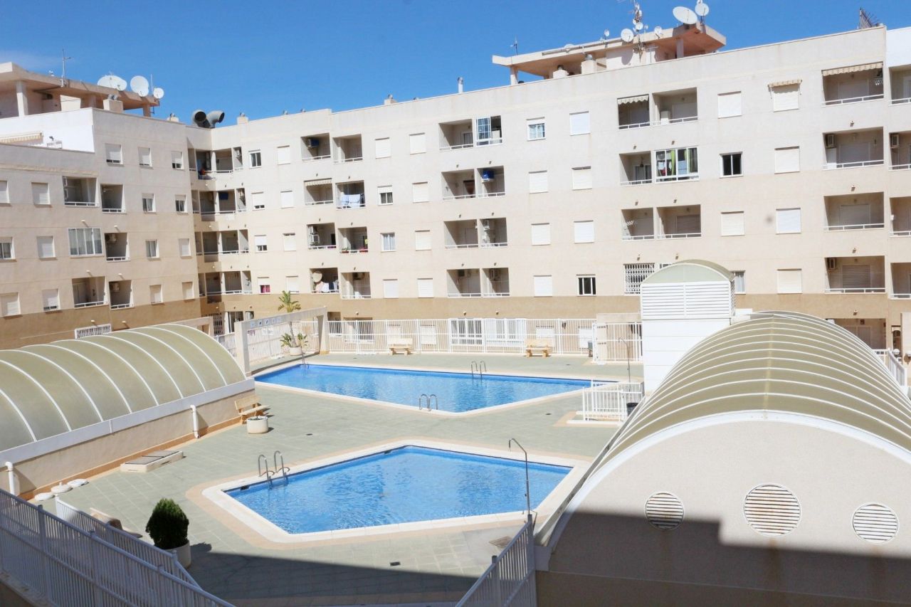 Апартаменты в Торревьехе, Испания, 50 м2 - фото 1