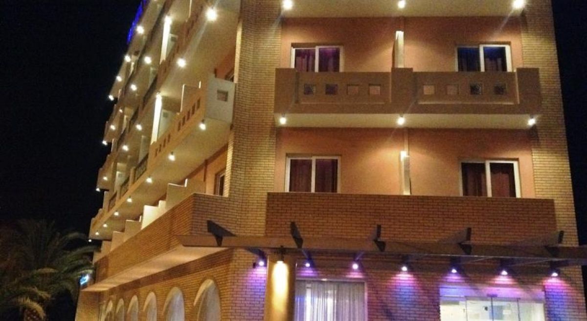 Отель, гостиница в Афинах, Греция, 2 200 м2 - фото 1