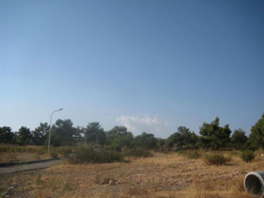 Земля в Лимасоле, Кипр, 7 700 сот. - фото 1