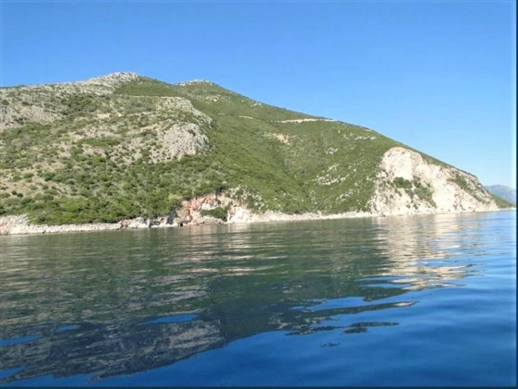 Земля на Ионических островах, Греция, 113 420 сот. - фото 1