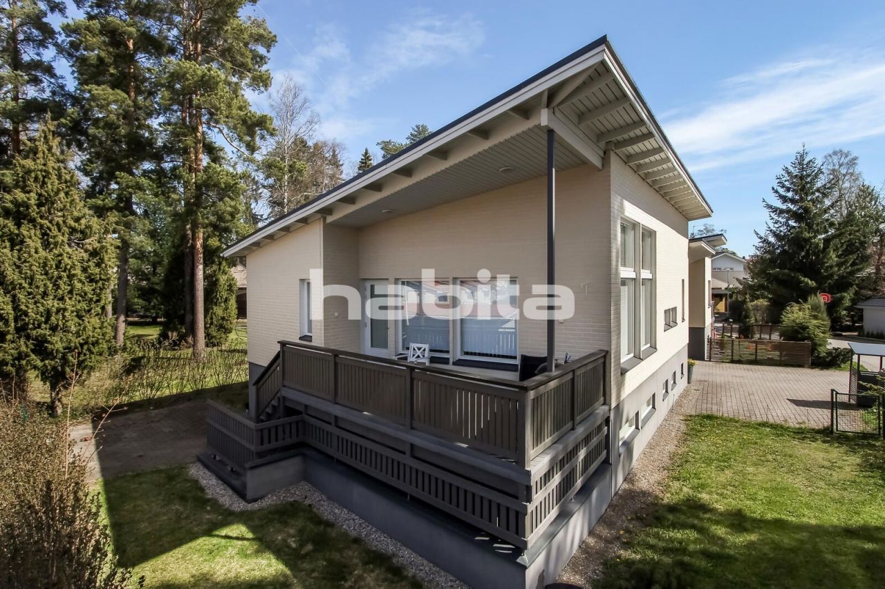 Дом в Вантаа, Финляндия, 225 м2 - фото 1