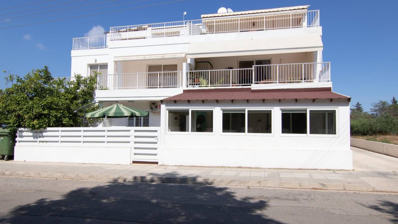 Апартаменты в Паралимни, Кипр, 150 м2 - фото 1