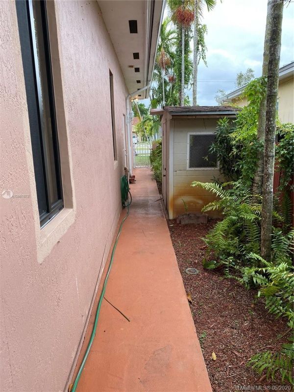 Дом в Майами, США, 202 м2 - фото 1