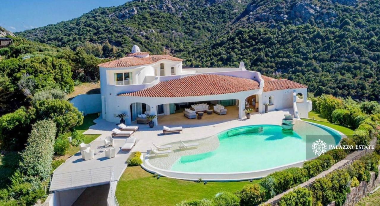 Вилла в Порто Черво, Италия, 900 м² - фото 2