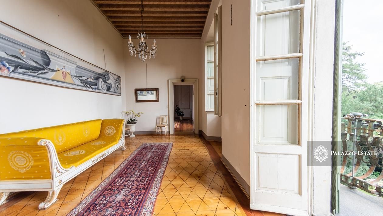 Вилла в Карате-Брианце, Италия, 3 500 м² - фото 16