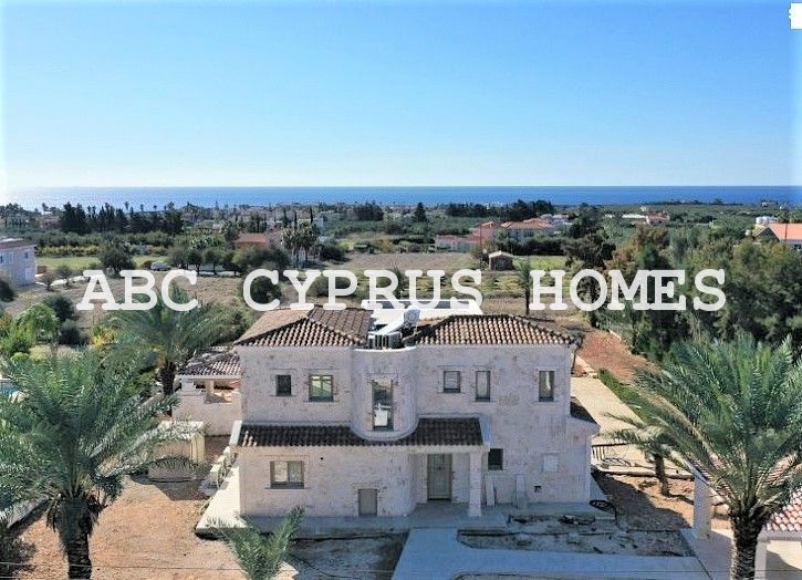 Вилла в Пафосе, Кипр, 350 м² - фото 1