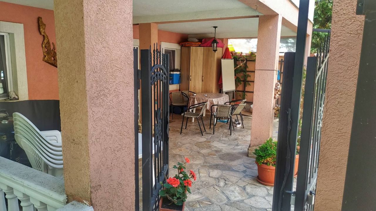 Коммерческая недвижимость Зеленый Пояс, Черногория, 200 м² - фото 9