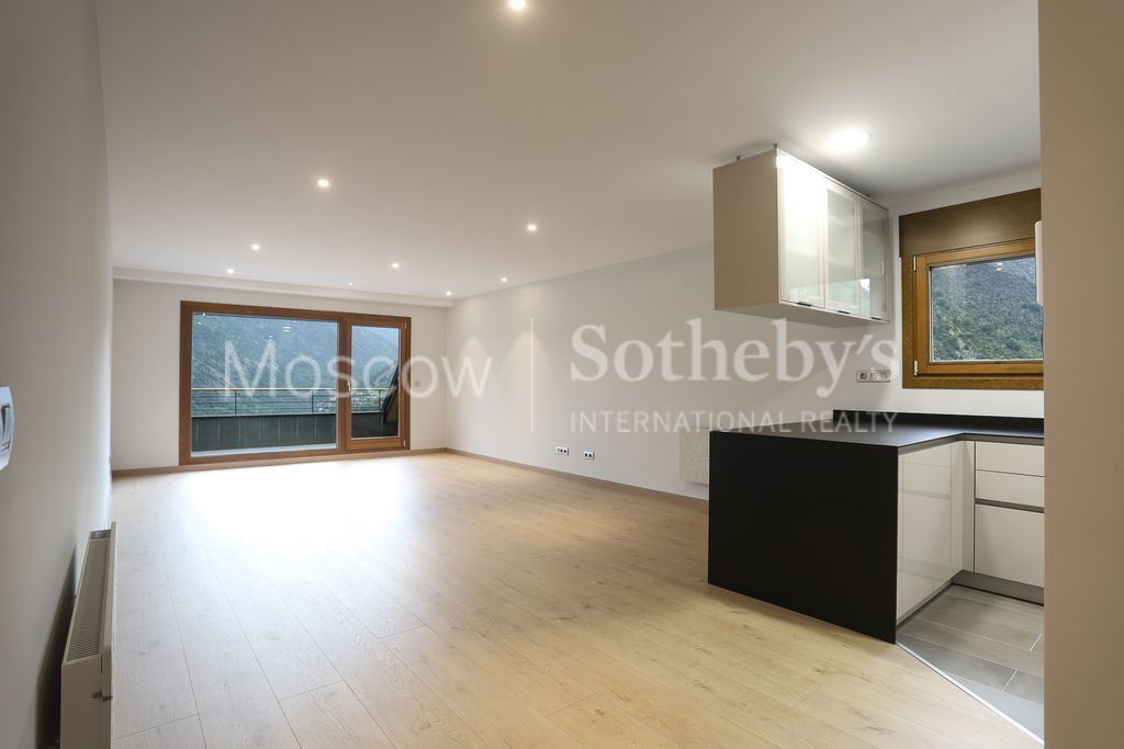 Квартира в Эскальдесе, Андорра, 205 м² - фото 1