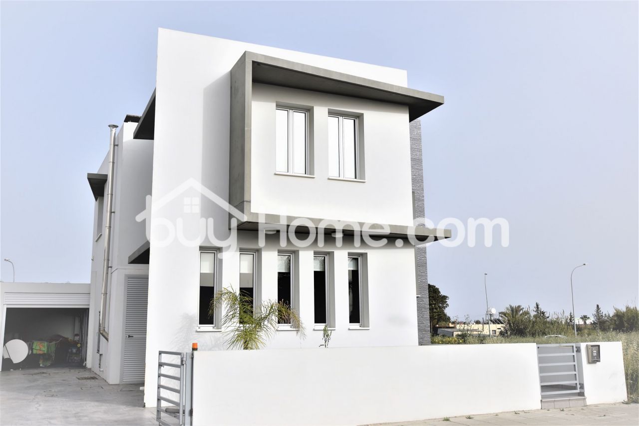 Дом в Ларнаке, Кипр, 199 м2 - фото 1