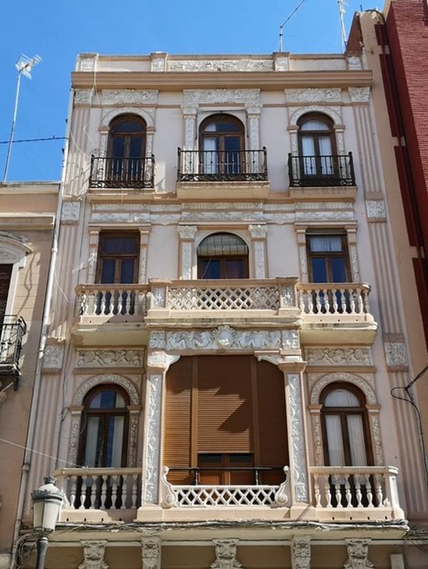 Доходный дом в Валенсии, Испания, 650 м2 - фото 1