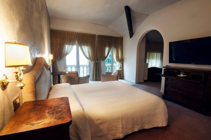 Особняк у озера Гарда, Италия, 600 м² - фото 11