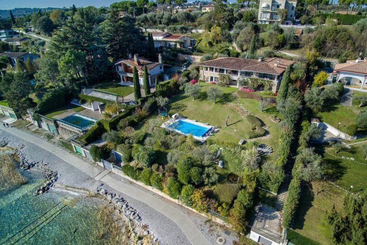 Поместье у озера Гарда, Италия, 500 м² - фото 9