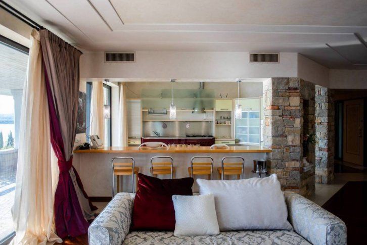 Поместье у озера Гарда, Италия, 500 м² - фото 11