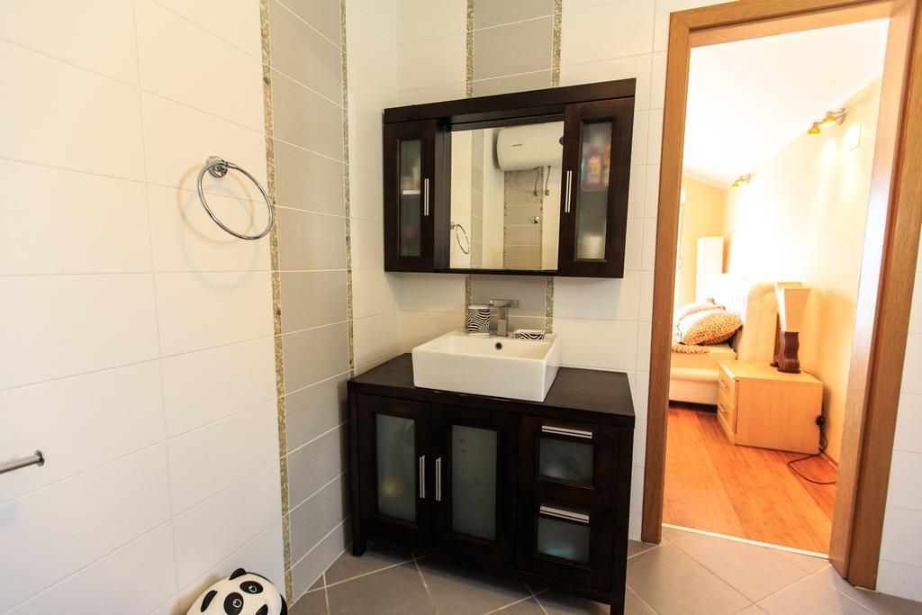 Вилла в Добра Воде, Черногория, 240 м² - фото 5