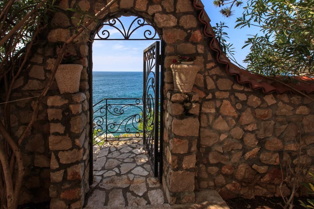 Вилла в Добра Воде, Черногория, 240 м² - фото 7