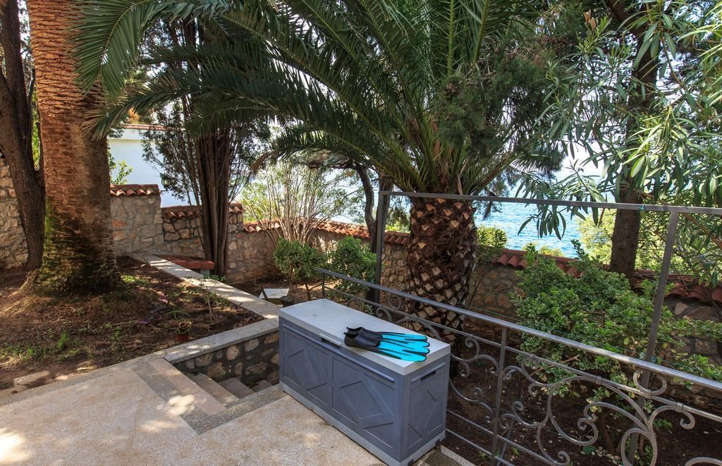 Вилла в Добра Воде, Черногория, 240 м² - фото 10