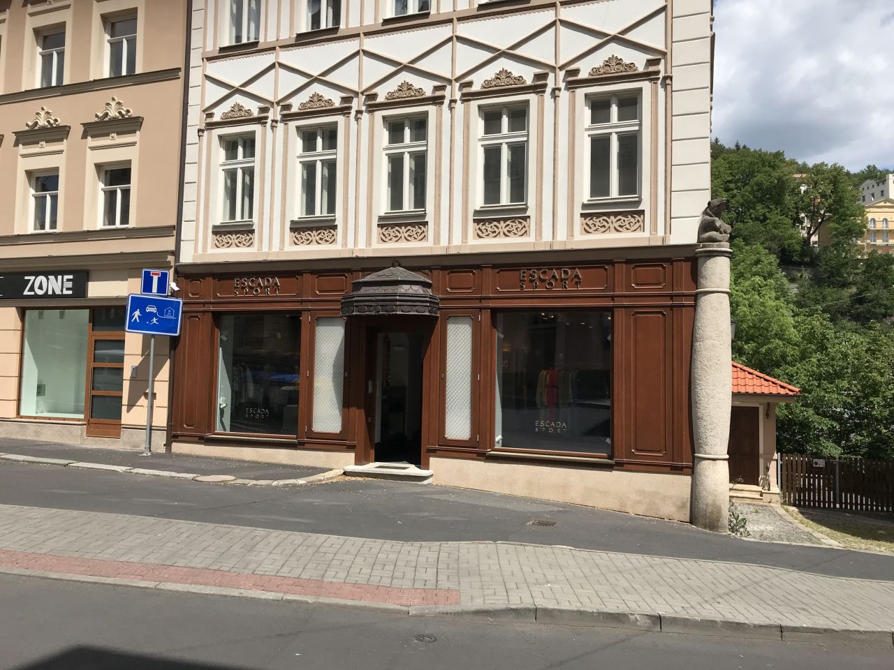 Магазин в Карловы Вары, Чехия, 150 м2 - фото 1