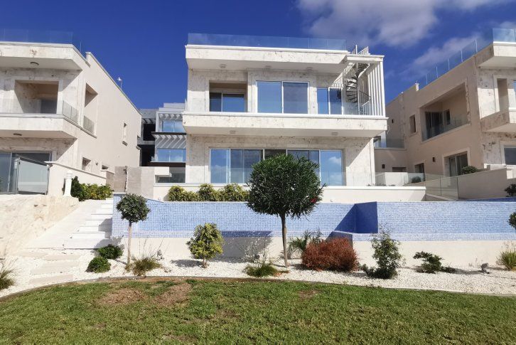 Дом в Пафосе, Кипр, 270 м² - фото 2