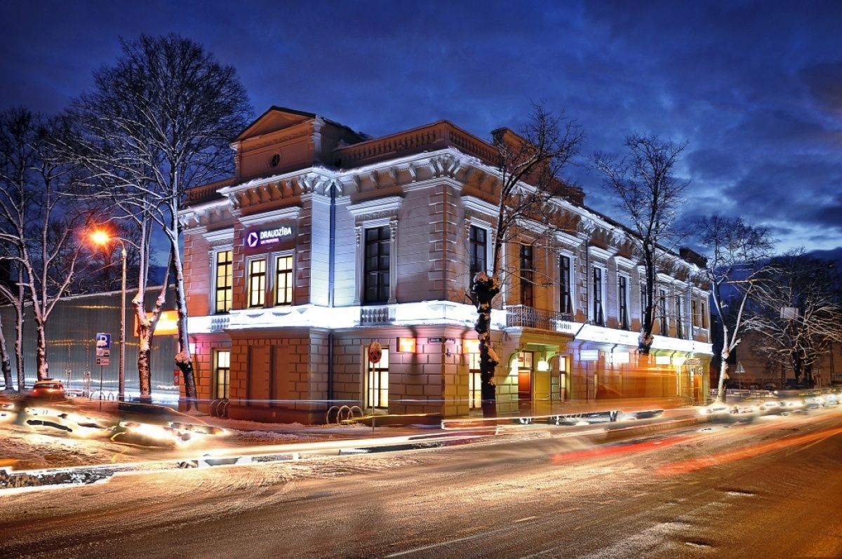 Магазин в Риге, Латвия, 2 300 м² - фото 1