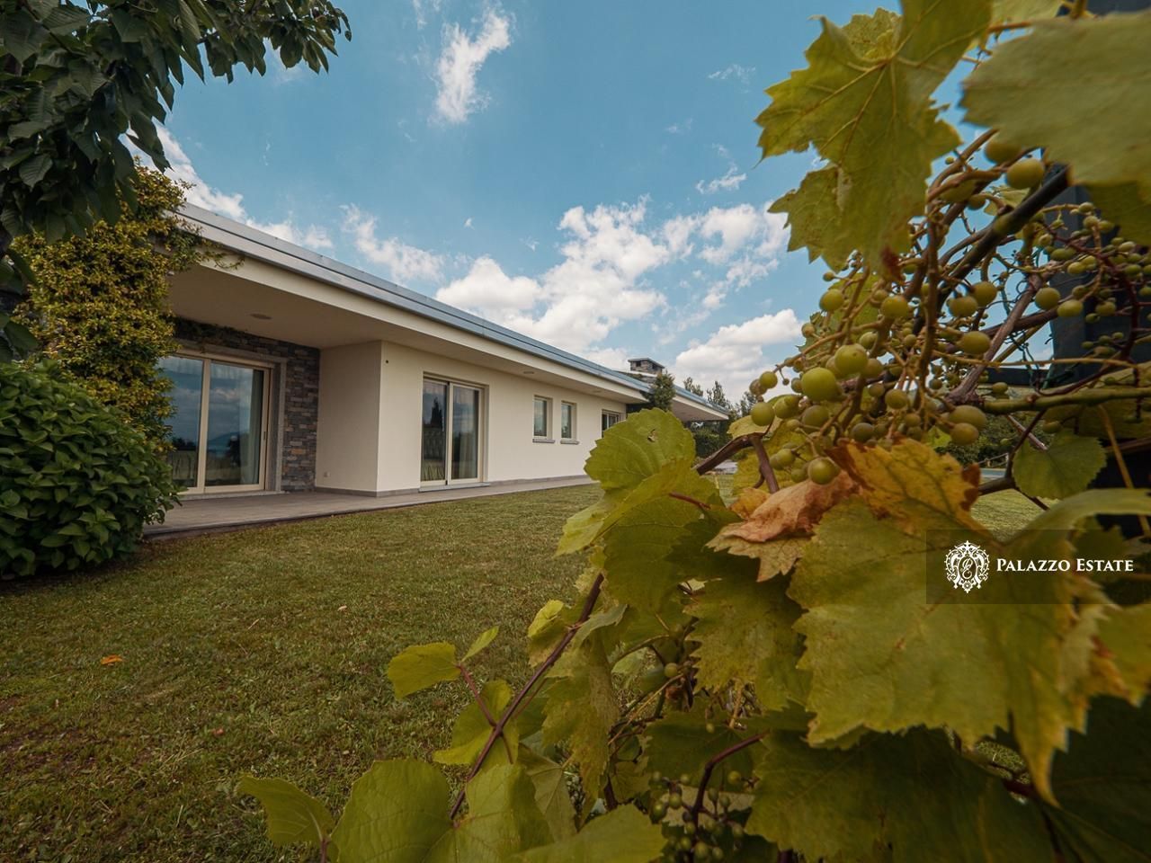 Вилла в Массино-Висконти, Италия, 600 м² - фото 7