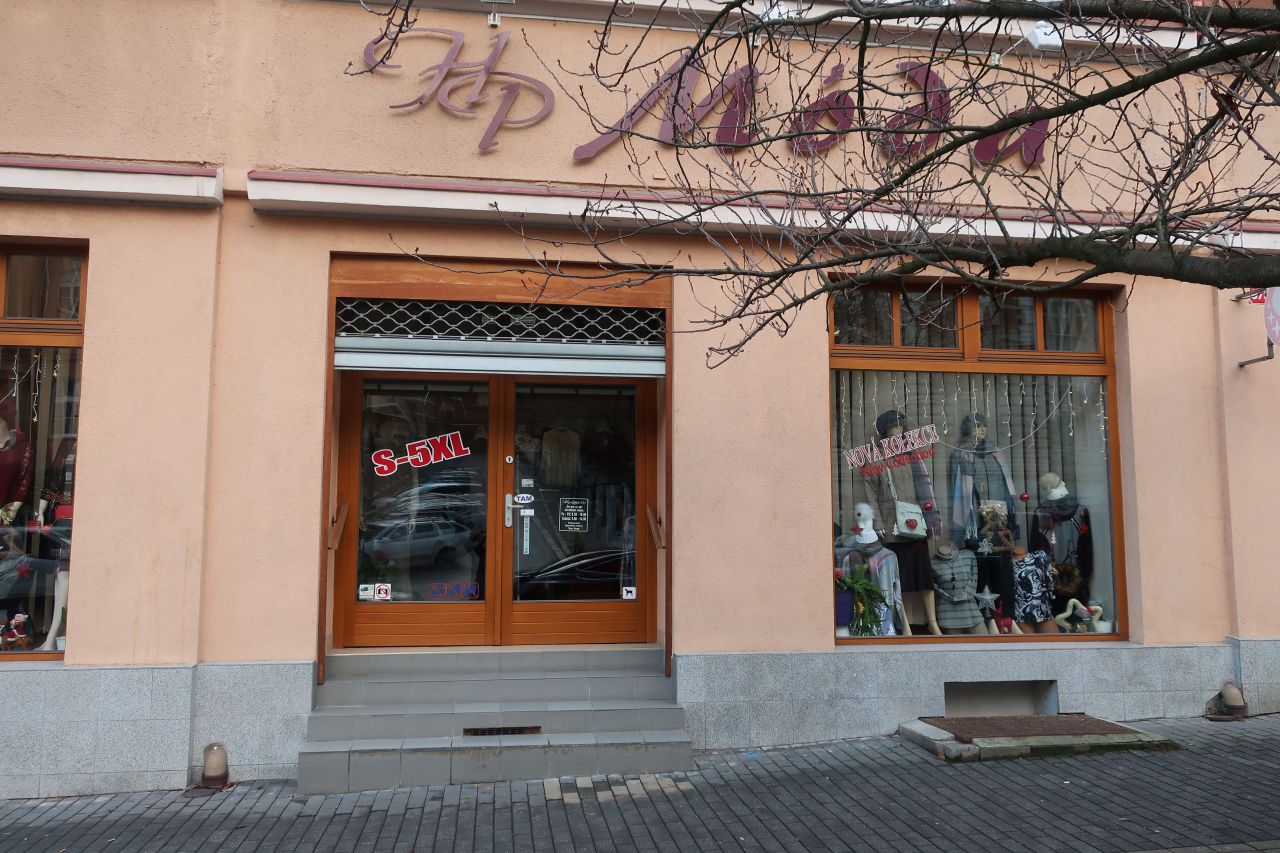 Магазин в Карловых Варах, Чехия, 95 м2 - фото 1