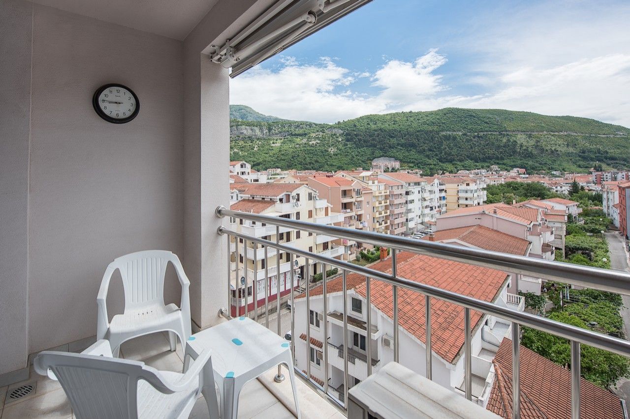 Квартира в Будве, Черногория, 52 м2 - фото 1