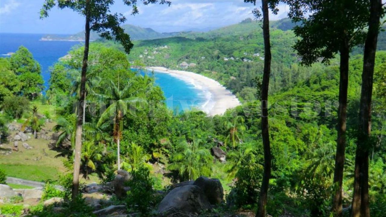 Земля на Маэ, Сейшельские острова, 3 000 м2 - фото 1
