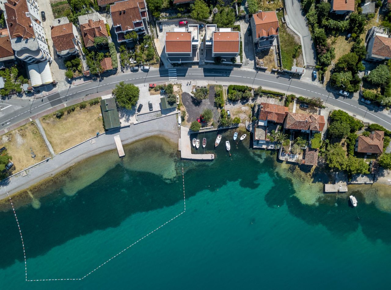 Апартаменты в Рисане, Черногория, 55 м² - фото 1
