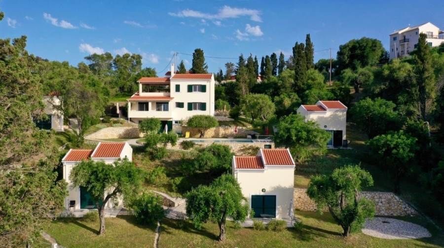 Коммерческая недвижимость на Корфу, Греция, 435 м2 - фото 1