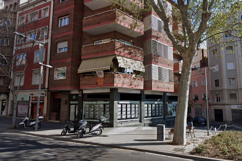 Офис в Барселоне, Испания, 130 м2 - фото 1