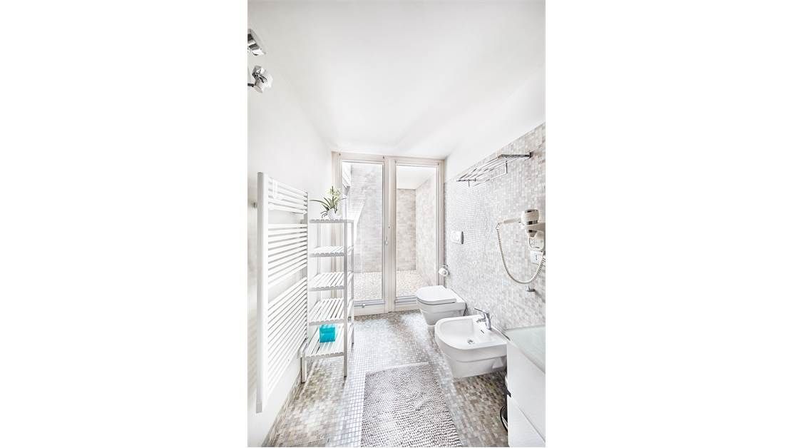 Апартаменты у озера Гарда, Италия, 140 м² - фото 13