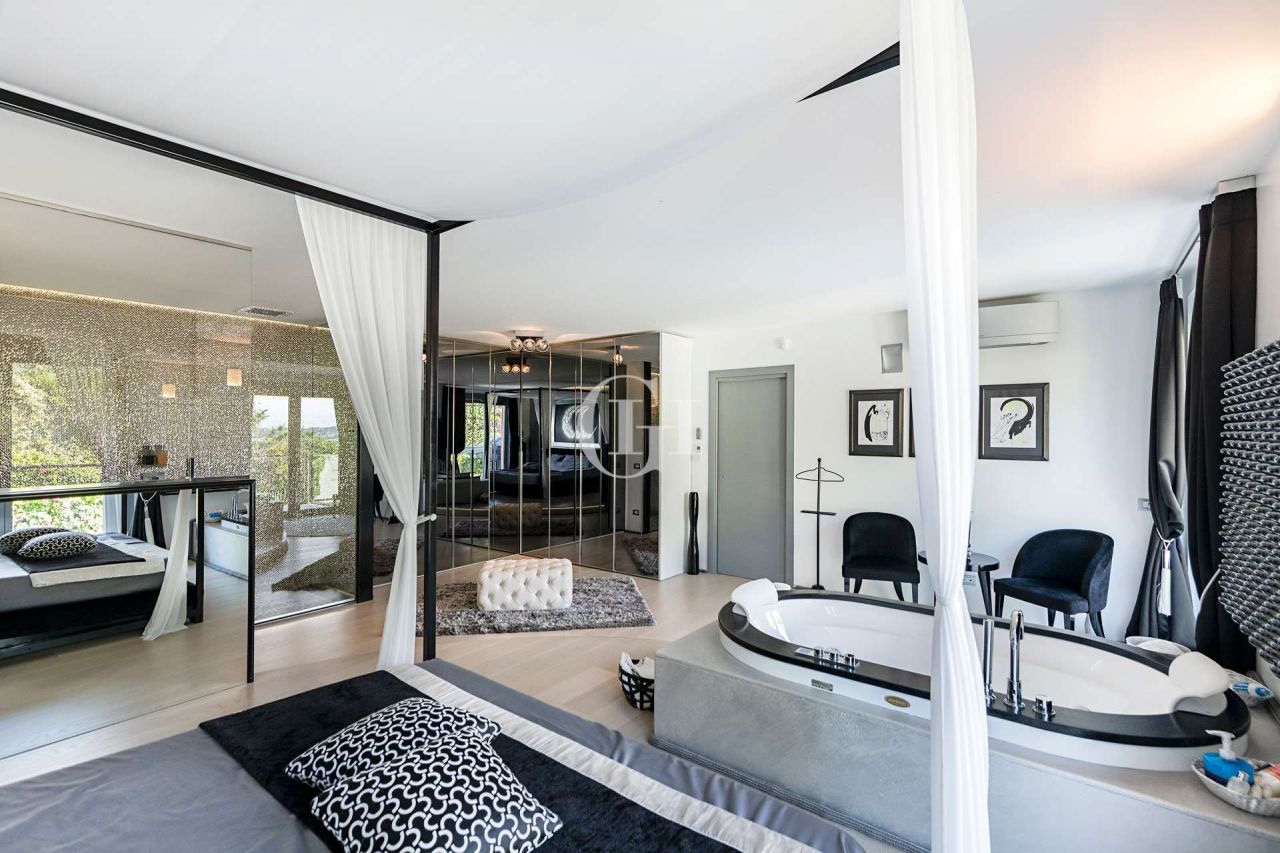 Апартаменты у озера Гарда, Италия, 135 м² - фото 14