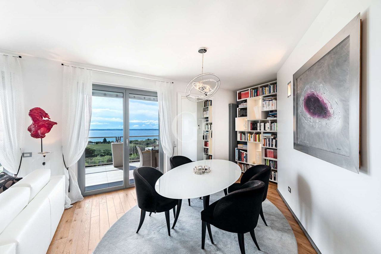 Апартаменты у озера Гарда, Италия, 135 м² - фото 9