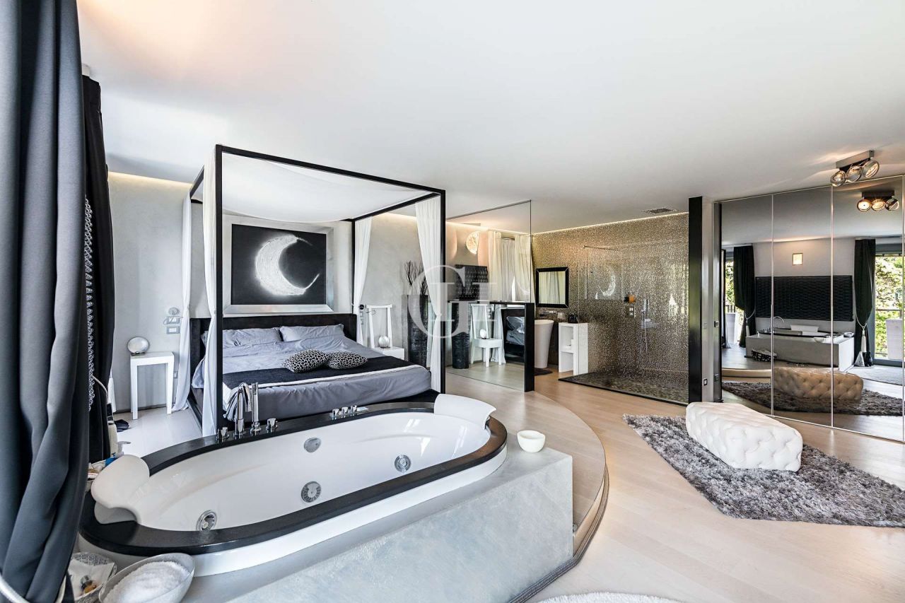 Апартаменты у озера Гарда, Италия, 135 м² - фото 13