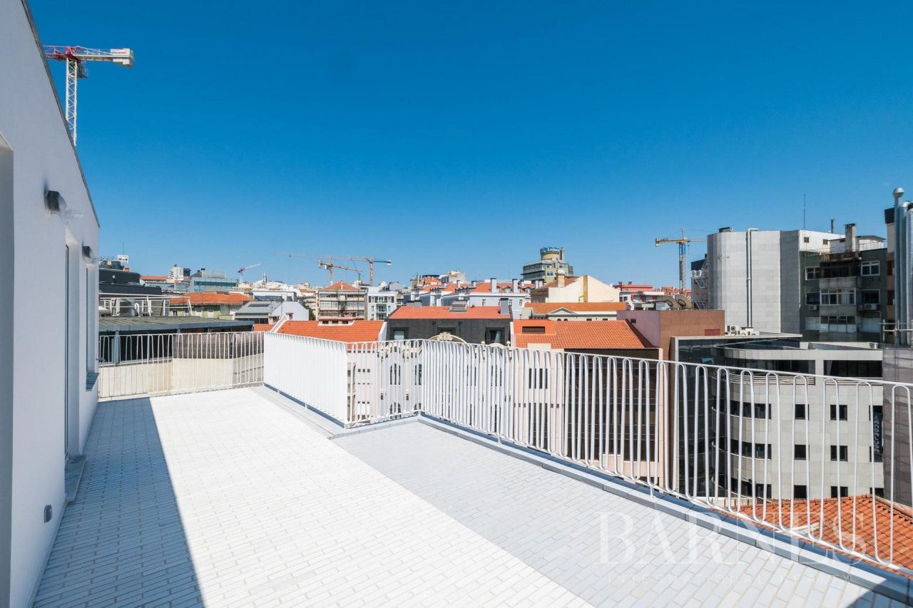 Квартира в Лиссабоне, Португалия, 159.3 м2 - фото 1