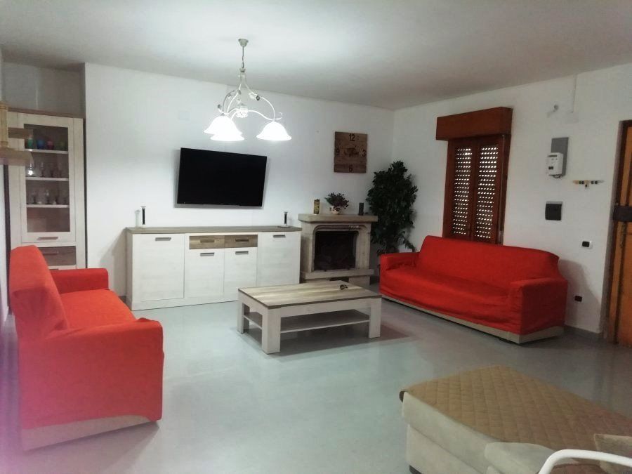 Таунхаус в Скалее, Италия, 145 м² - фото 4