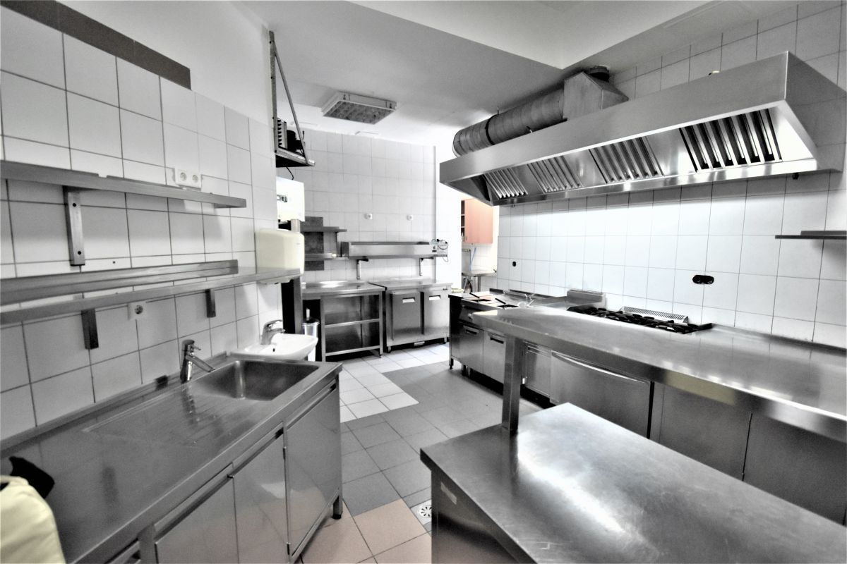 Кафе, ресторан в Мариборе, Словения, 350 м² - фото 4