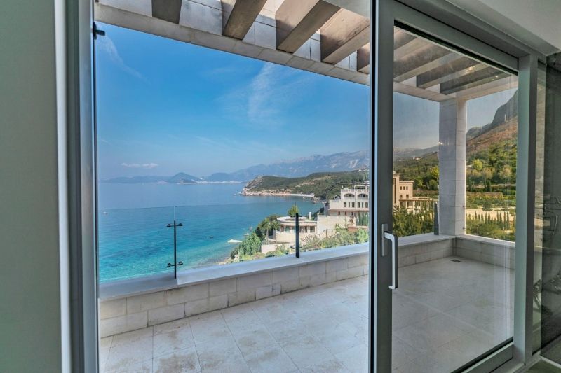 Вилла в Режевичах, Черногория, 570 м² - фото 2