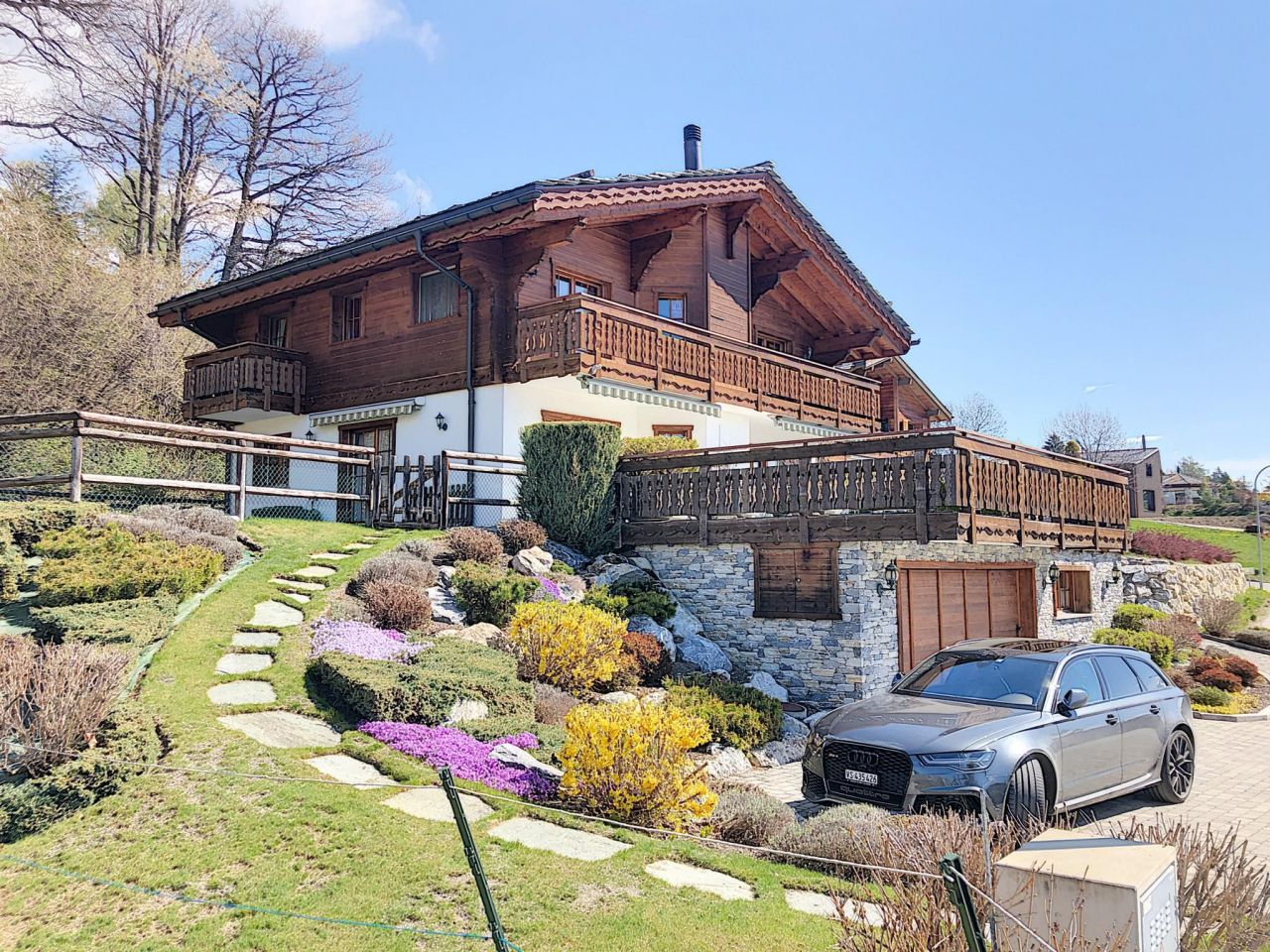 Дом в Кран-Монтане, Швейцария, 236 м2 - фото 1