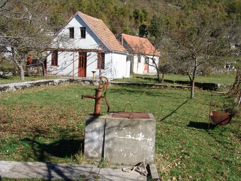 Дом в Цетине, Черногория, 78 м2 - фото 1