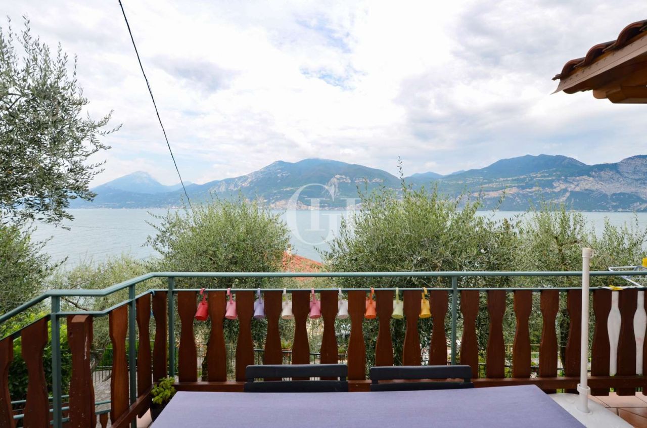 Квартира у озера Гарда, Италия, 95 м² - фото 29