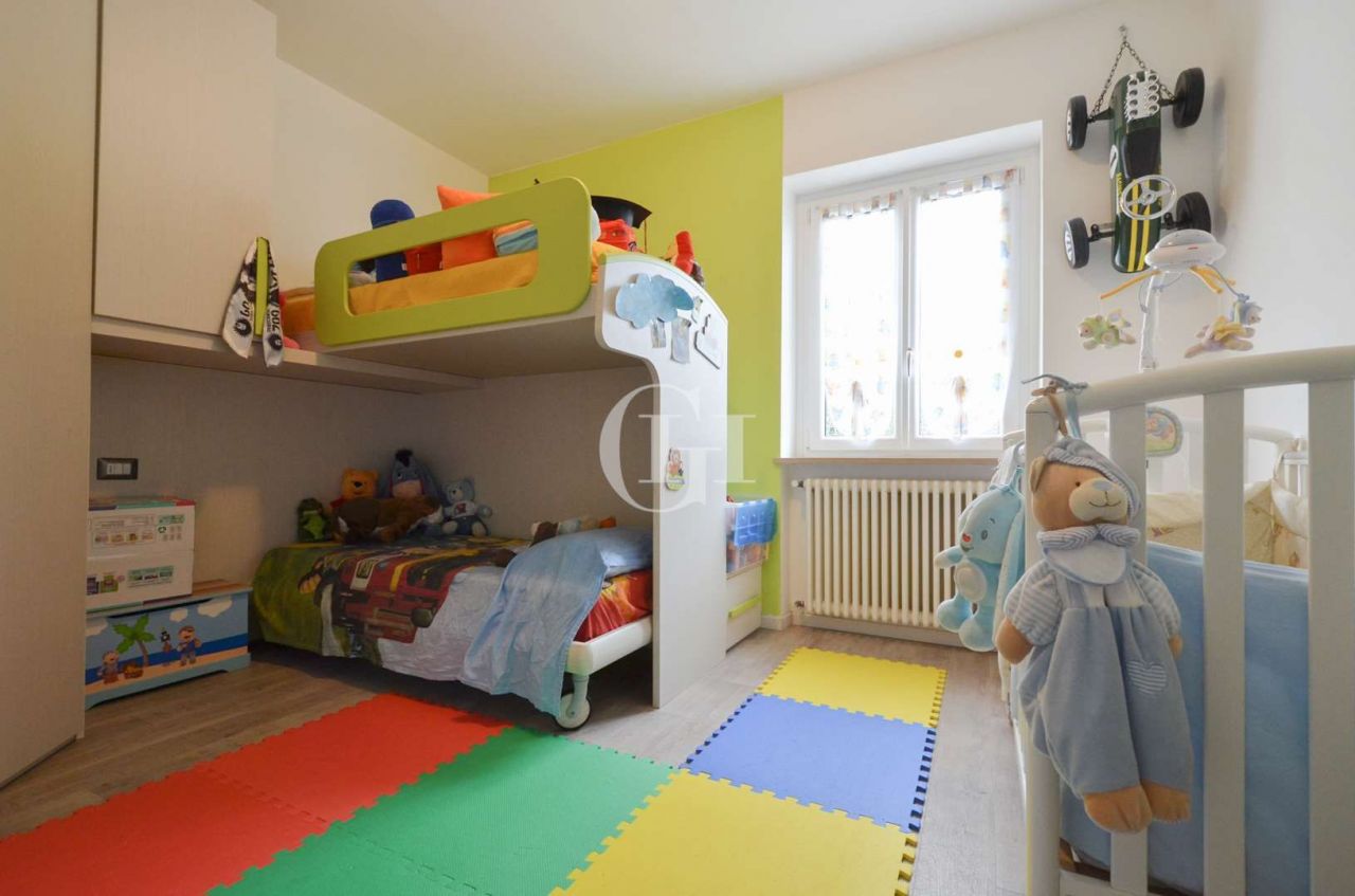 Квартира у озера Гарда, Италия, 95 м² - фото 20