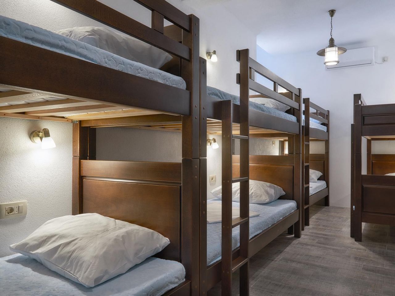 Отель, гостиница в Которе, Черногория, 180 м² - фото 5