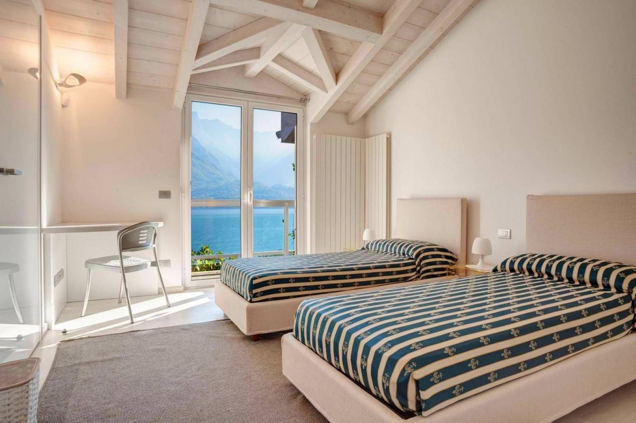 Поместье у озера Комо, Италия, 650 м² - фото 15