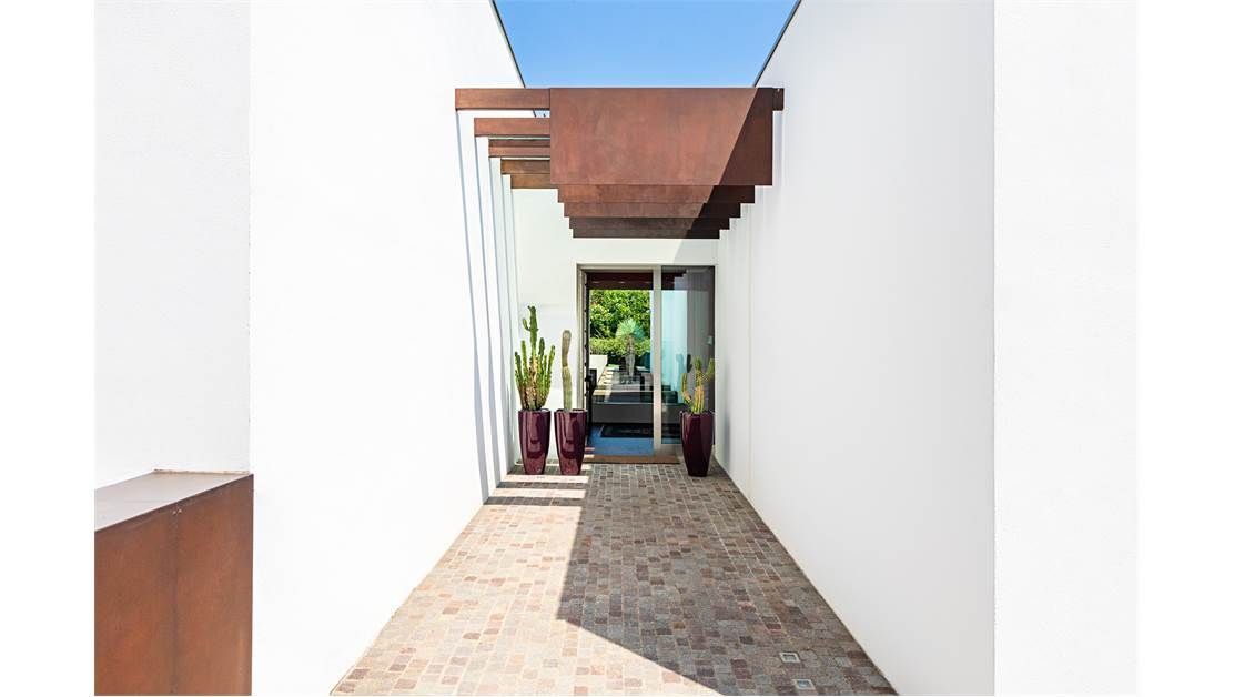 Вилла у озера Гарда, Италия, 435 м² - фото 4