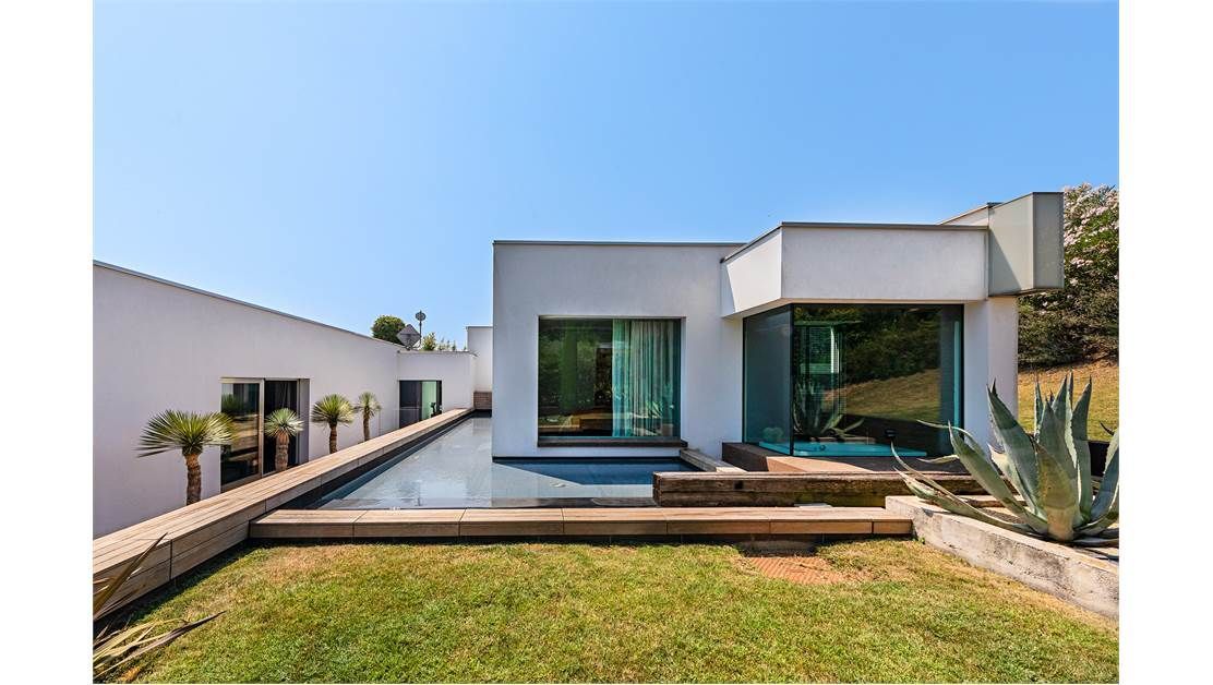 Вилла у озера Гарда, Италия, 435 м² - фото 16