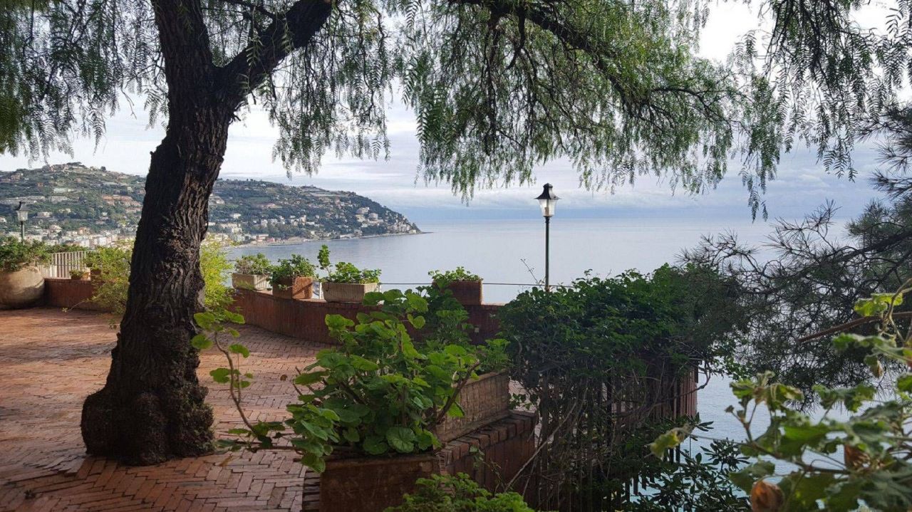 Дом в Бордигере, Италия, 895 м² - фото 3